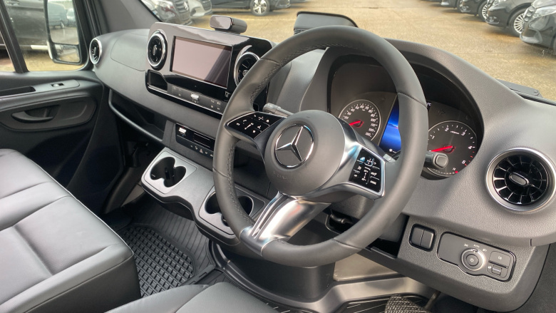 Mercedes-Benz Sprinter 315Cdi L2 Diesel Rwd 3.5t H2 Select Van